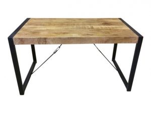 Eettafel Britt Mangohout